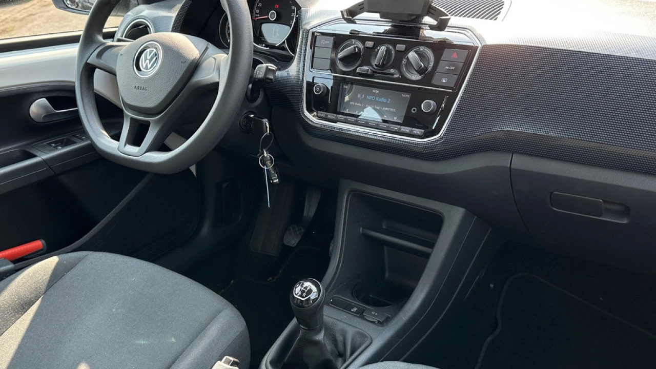 Volkswagen up! 1.0 65pk Airco Bluetooth Lane Assist