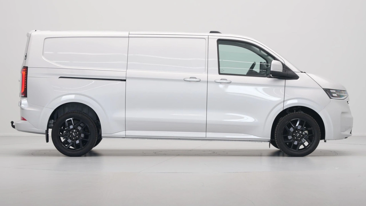 VW Bedrijfswagens Transporter 2.0 TDI 125kW 170PK L2H1 Bulli AUT