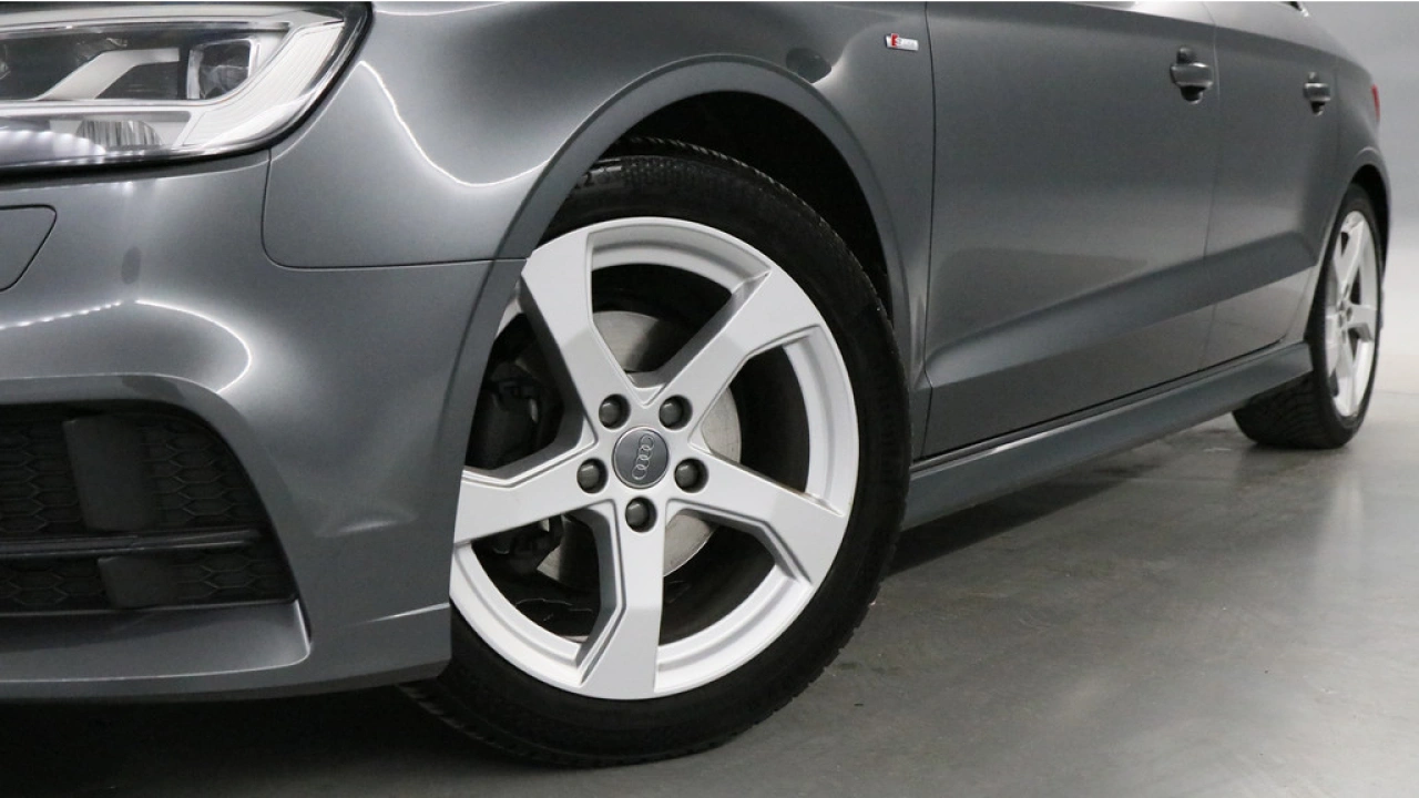 Audi A3 Limousine 35 TFSI 150pk CoD Sport S Line Edition S-Tronic