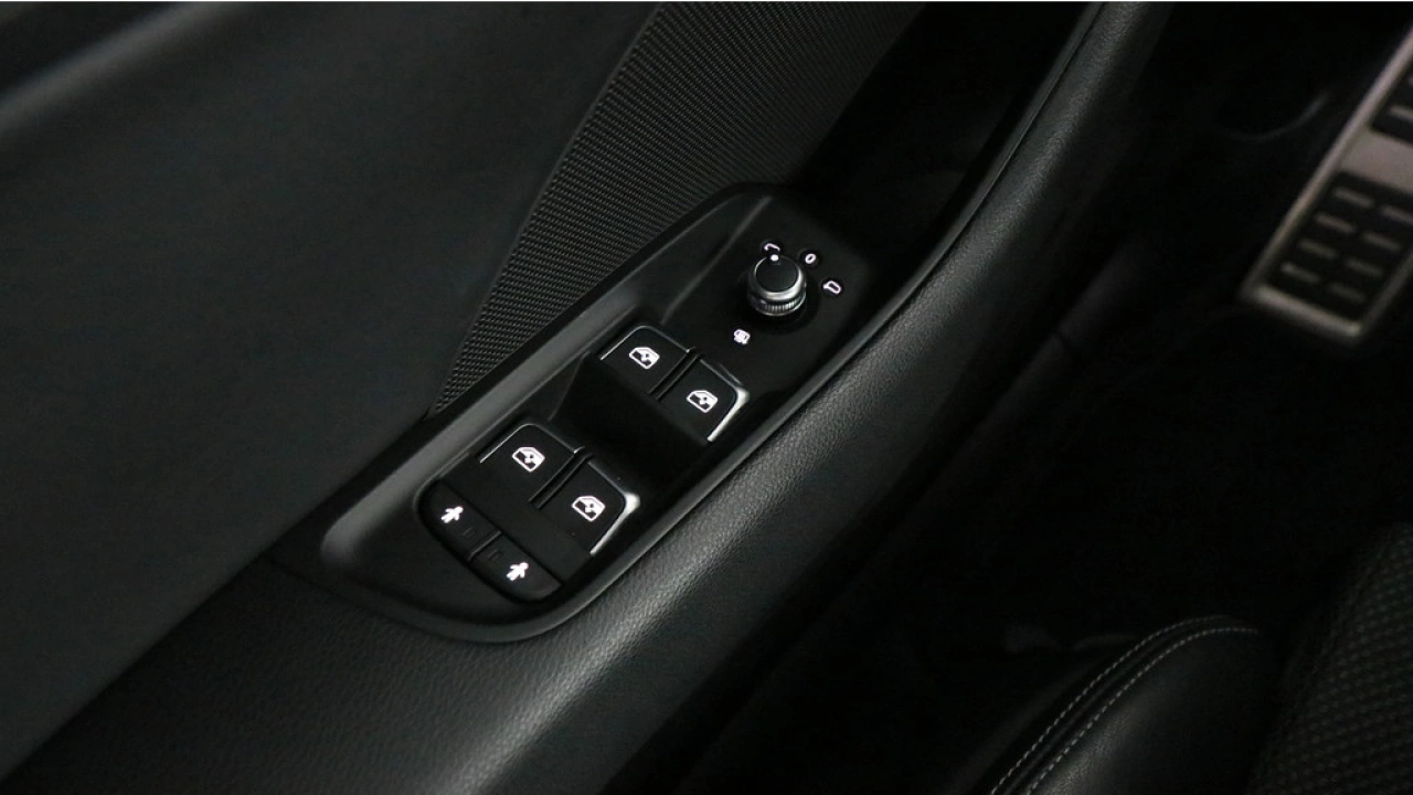 Audi A3 Limousine 35 TFSI 150pk CoD Sport S Line Edition S-Tronic