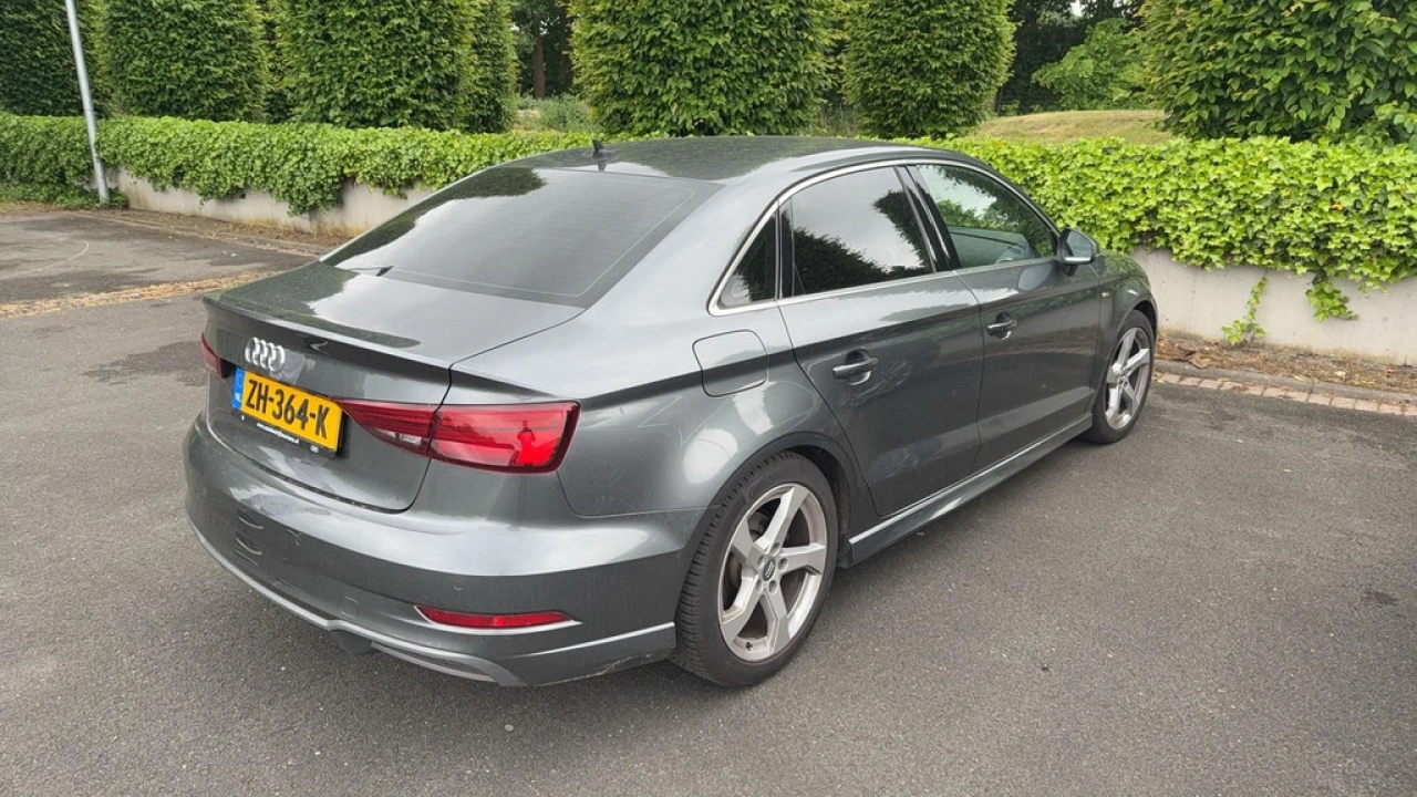 Audi A3 Limousine 35 TFSI 150pk CoD Sport S Line Edition S-Tronic