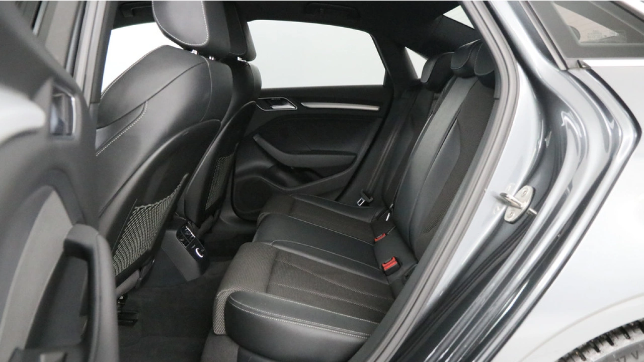 Audi A3 Limousine 35 TFSI 150pk CoD Sport S Line Edition S-Tronic
