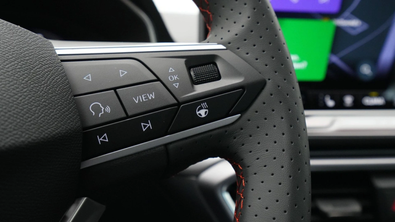 SEAT Leon 1.5 TSI e-Hybrid FR Business