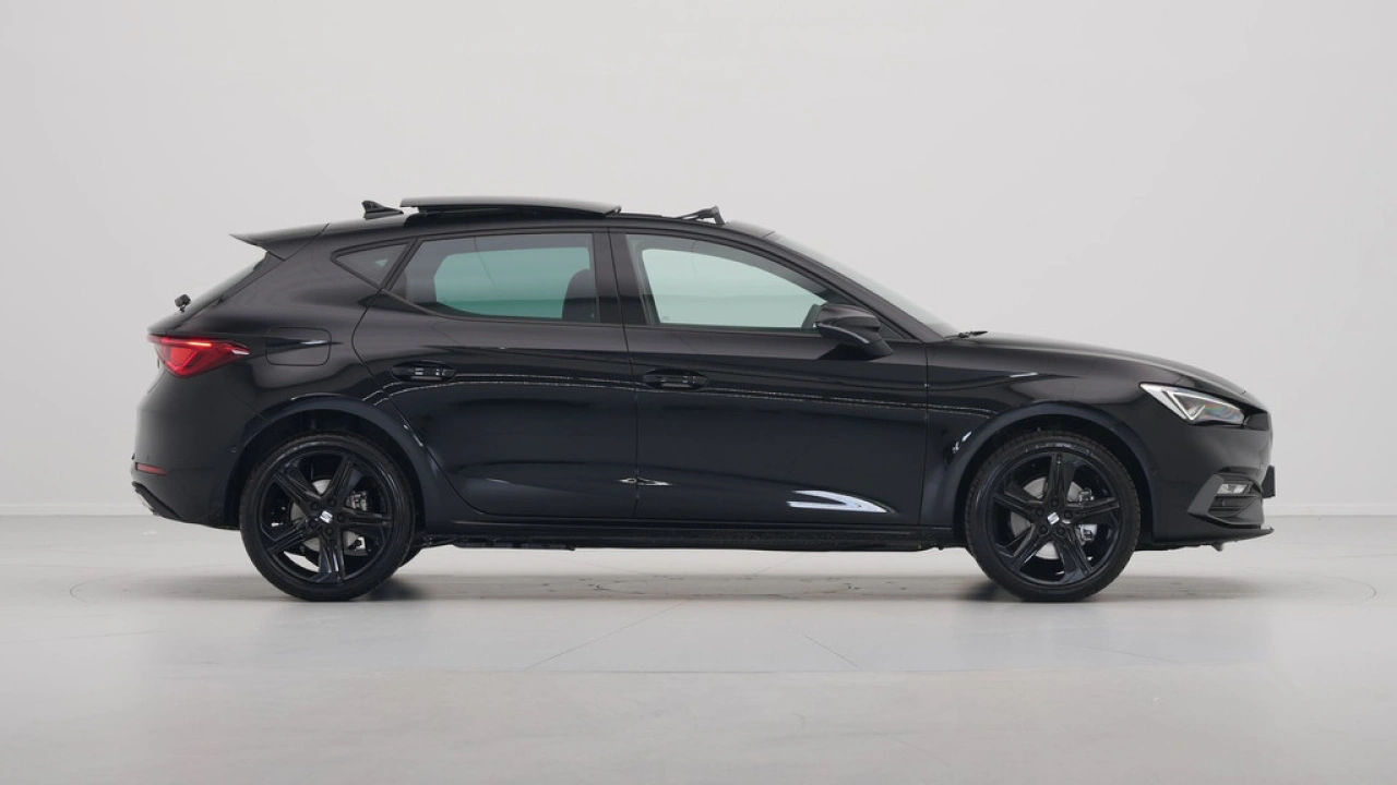 SEAT Leon 1.5 TSI e-Hybrid FR Business