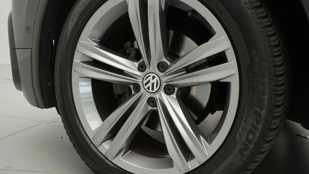 Volkswagen Tiguan 1.4 TSI 150pk DSG Highline R-Line