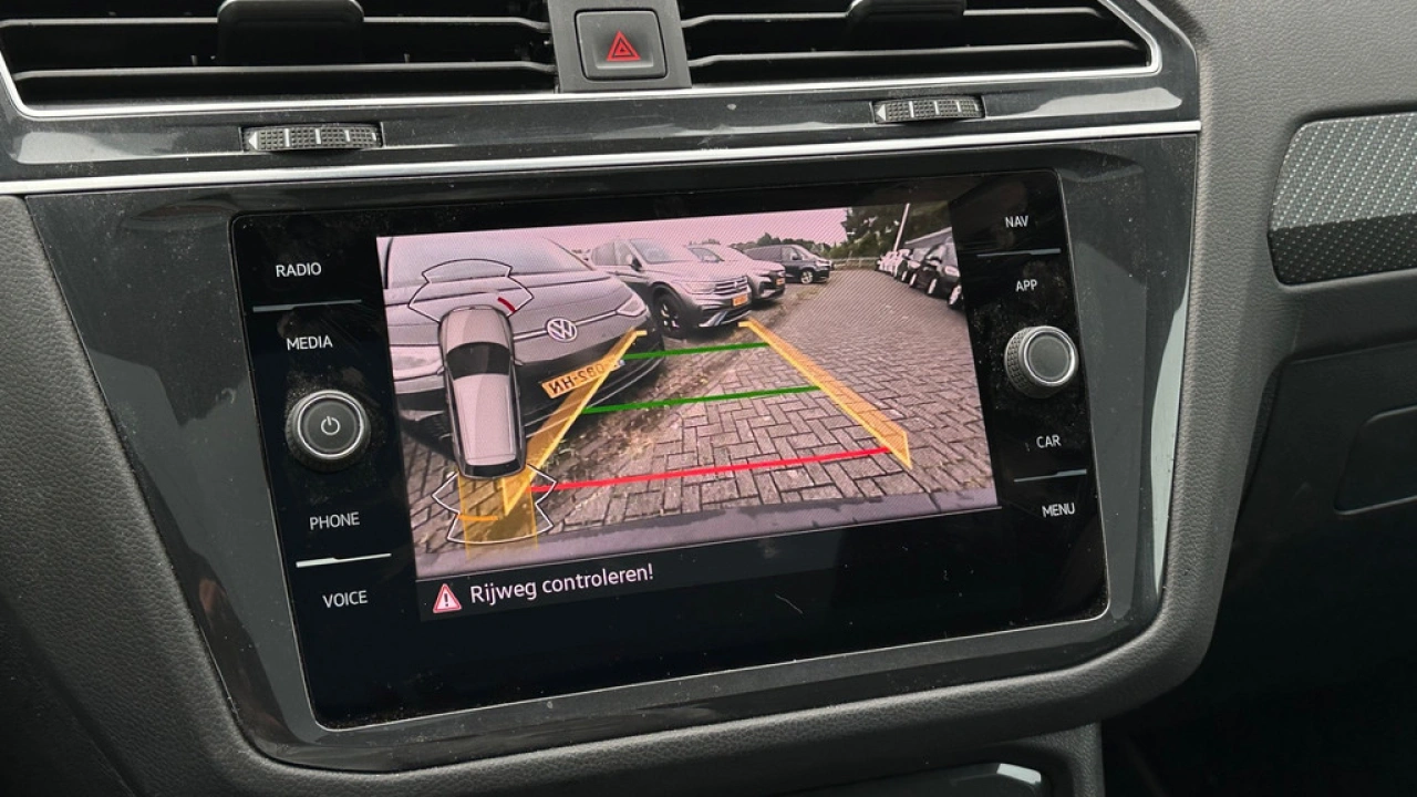 Volkswagen Tiguan 1.4 TSI 245pk DSG eHybrid R-Line Black Style Panoramadak Navigatie