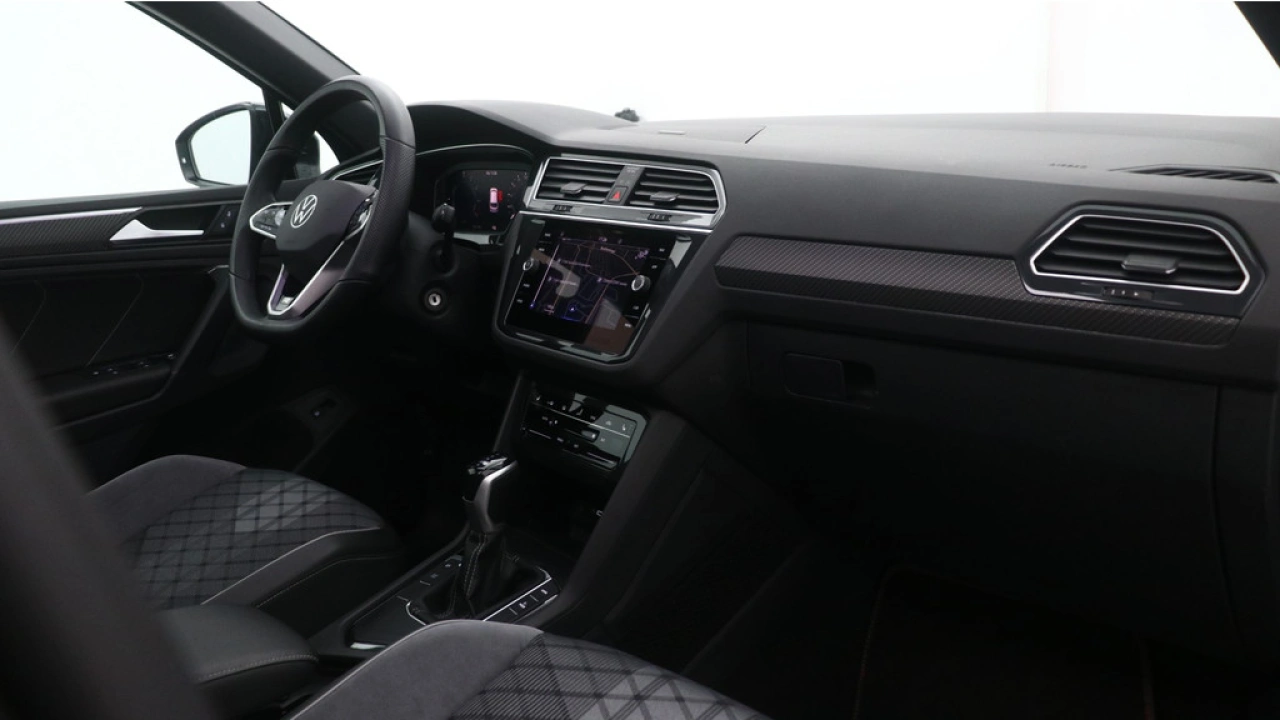 Volkswagen Tiguan 1.4 TSI 245pk DSG eHybrid R-Line Black Style Panoramadak Navigatie
