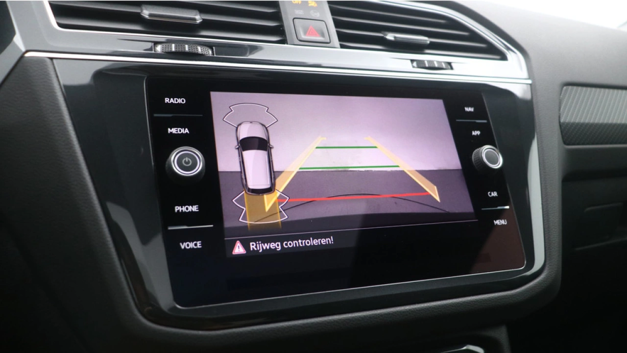 Volkswagen Tiguan 1.4 TSI 245pk DSG eHybrid R-Line Black Style Panoramadak Navigatie