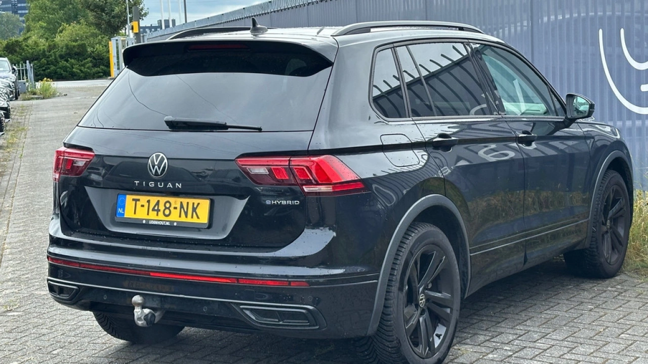 Volkswagen Tiguan 1.4 TSI 245pk DSG eHybrid R-Line Black Style Panoramadak Navigatie