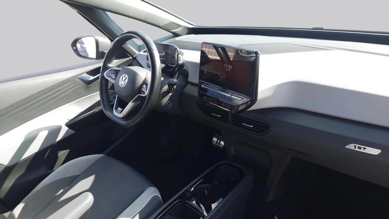 Volkswagen ID.3 First Plus 58 kWh | LED Matrix | 19