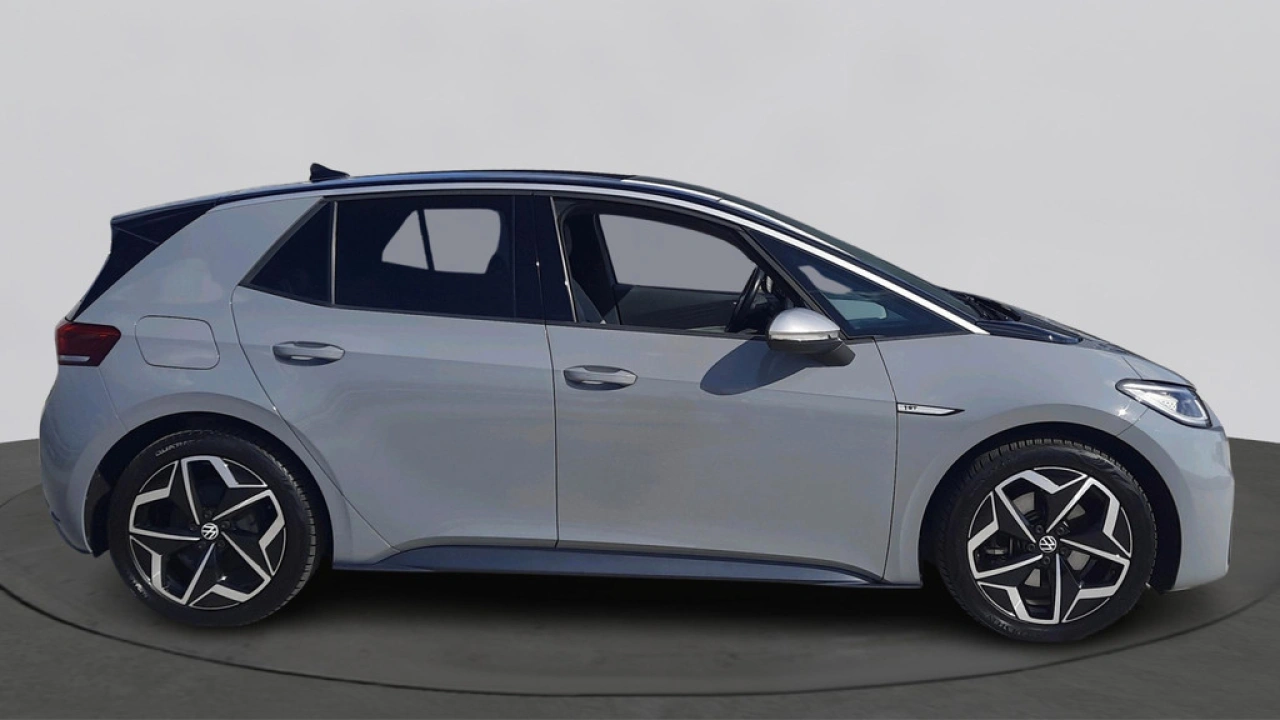 Volkswagen ID.3 First Plus 58 kWh | LED Matrix | 19