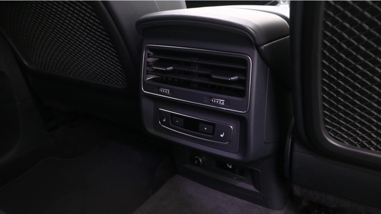 Audi Q7 55 TFSI e quattro Pro Line Plus | Trekhaak | Stoelventilatie | HUD |