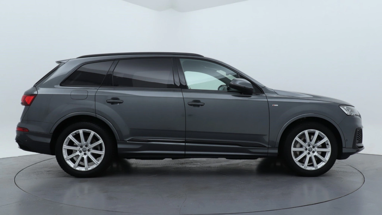 Audi Q7 55 TFSI e quattro Pro Line Plus | Trekhaak | Stoelventilatie | HUD |