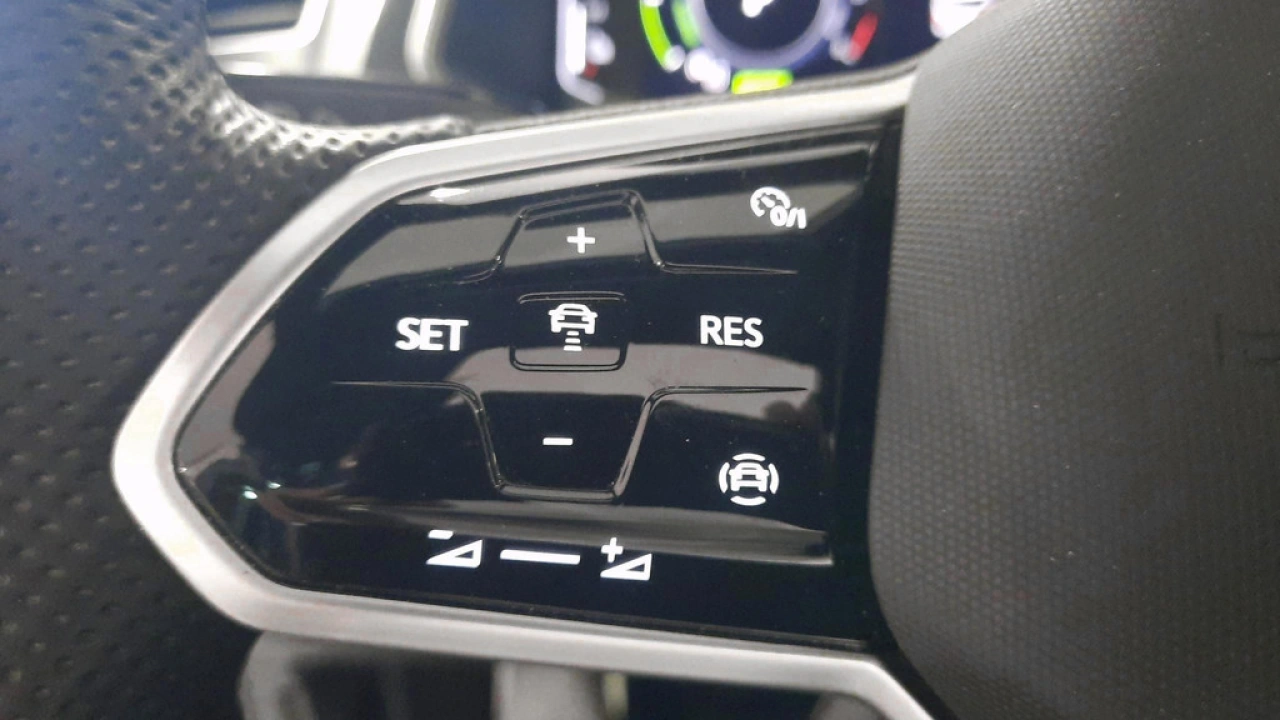 Volkswagen Tiguan 1.4 TSI eHybrid R-Line Business+ | Panoramadak |