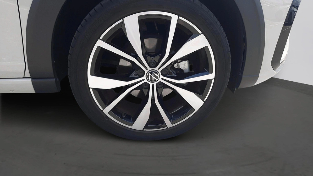Volkswagen Taigo 1.0 TSI R-Line | Multimedia Pakket | Comfort Pakket | 18
