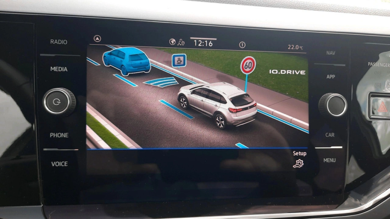 Volkswagen Taigo 1.0 TSI R-Line | Multimedia Pakket | Comfort Pakket | 18