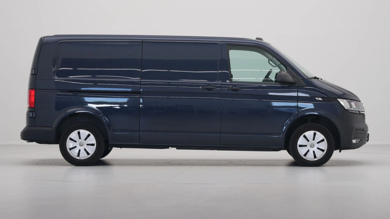 VW Bedrijfswagens Transporter 2.0 TDI 110pk L2H1 28 Comfortline