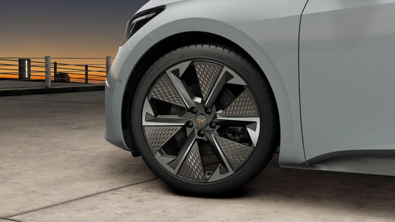 CUPRA Born 79kWh Elektromotor 326 1AT VZ Limited