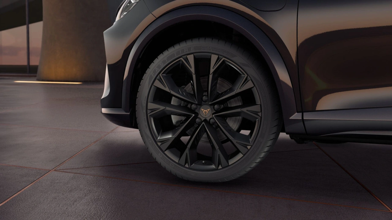 CUPRA Formentor 1.5 TSI e-Hybrid 204 6DSG Business