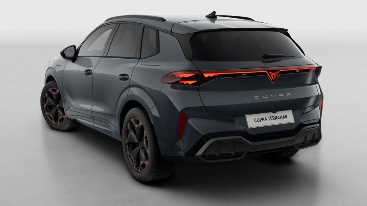 CUPRA Terramar 1.5 TSI e-Hybrid 272 6DSG VZ Performance