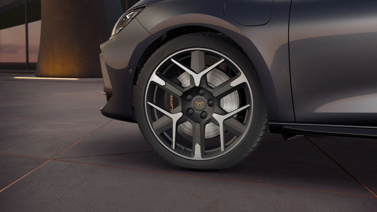 CUPRA Leon 1.5 TSI e-Hybrid 272 6DSG VZ Performance