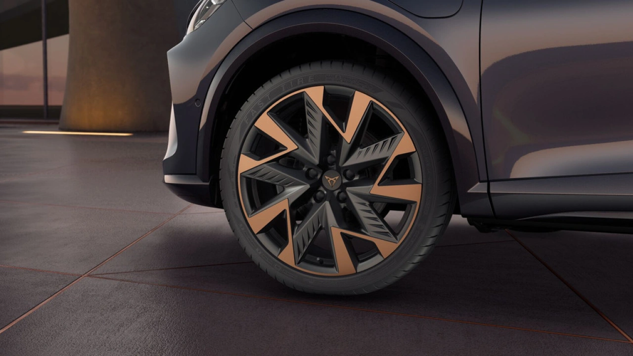 CUPRA Formentor 1.5 TSI e-Hybrid 204 6DSG Business