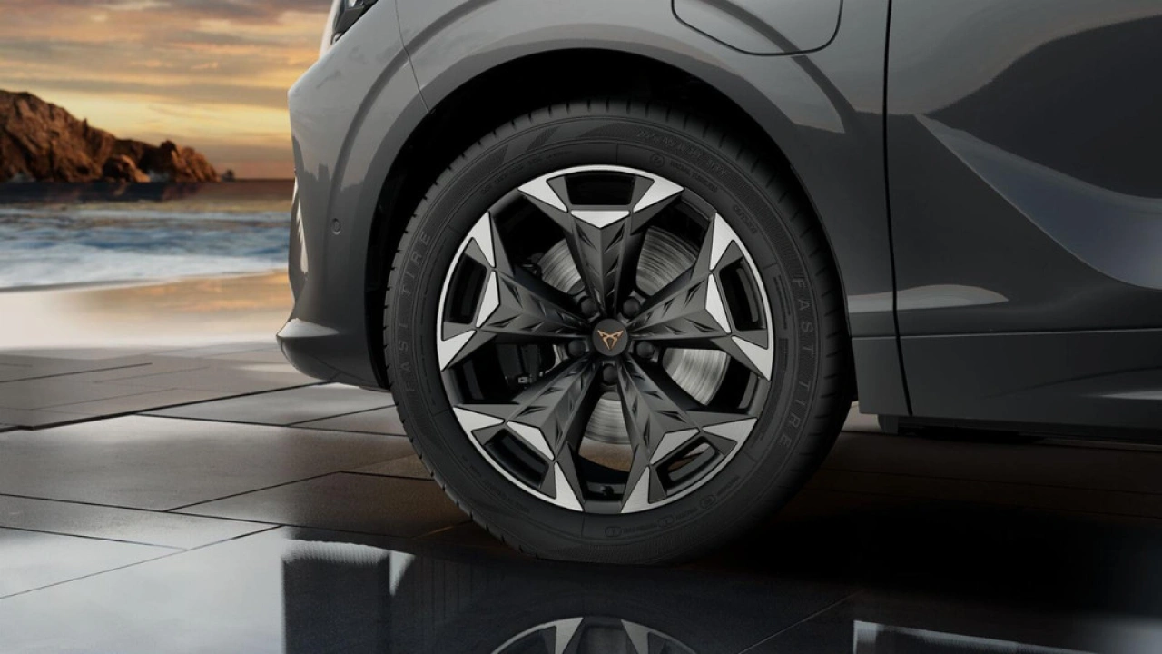 CUPRA Terramar 1.5 TSI e-Hybrid 204 6DSG Business