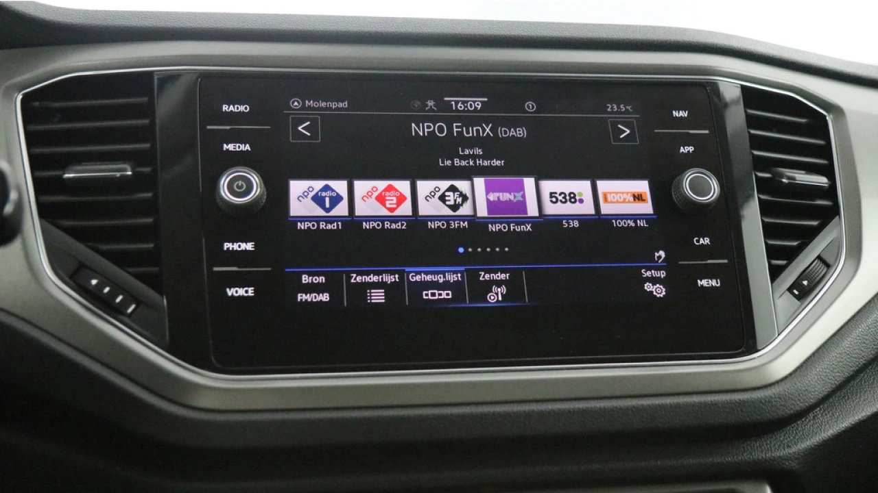Volkswagen T-Roc 1.0 TSI 110pk Style Navigatie Clima