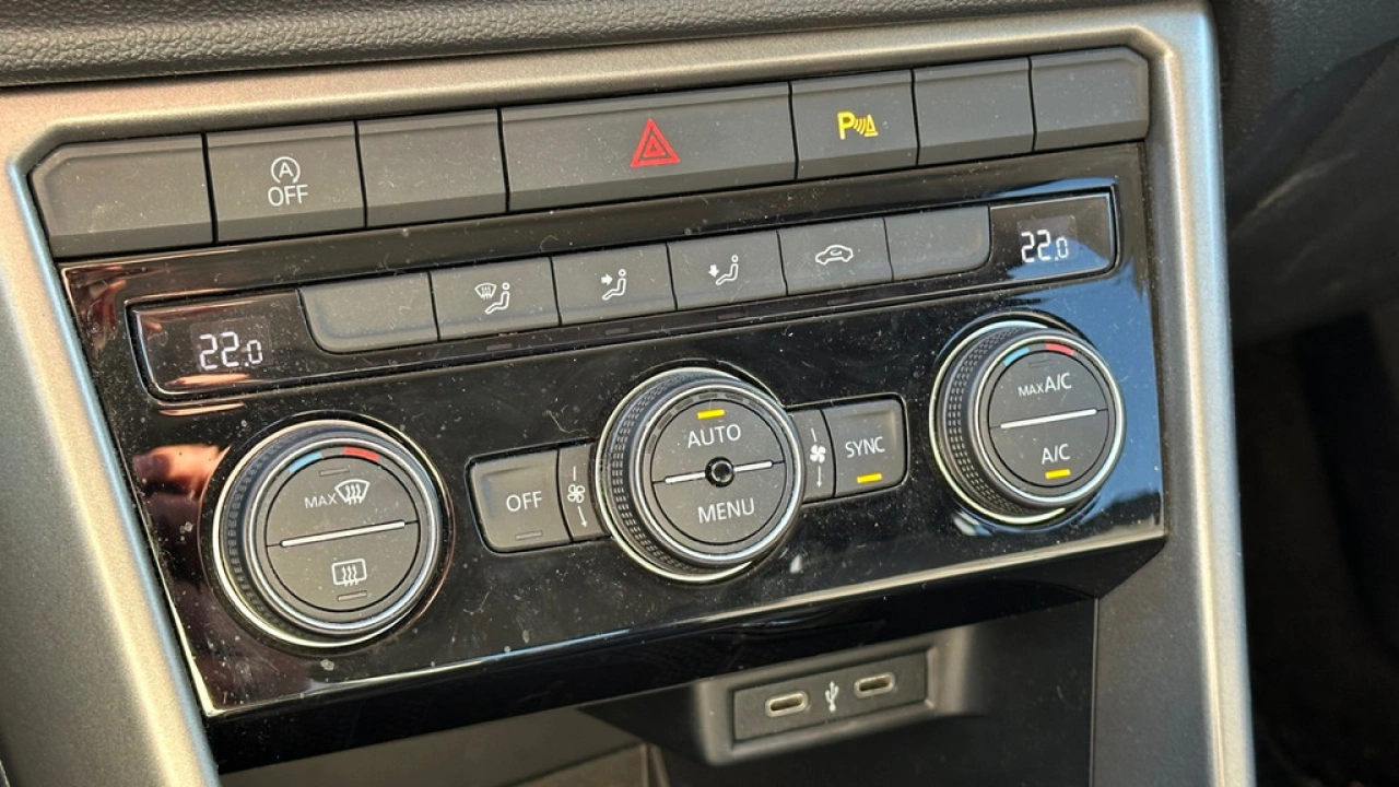 Volkswagen T-Roc 1.0 TSI 110pk Style Navigatie Clima