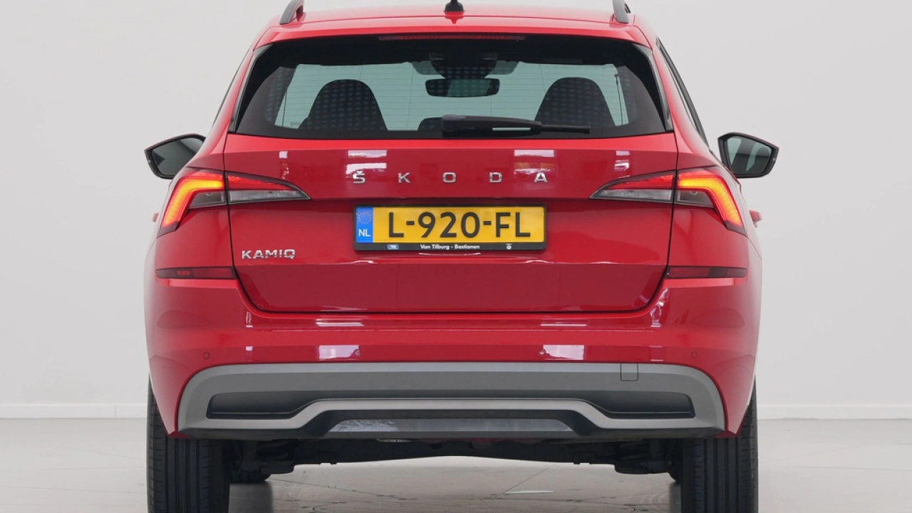 Škoda Kamiq 1.0 TSI 110pk DSG Sport Business