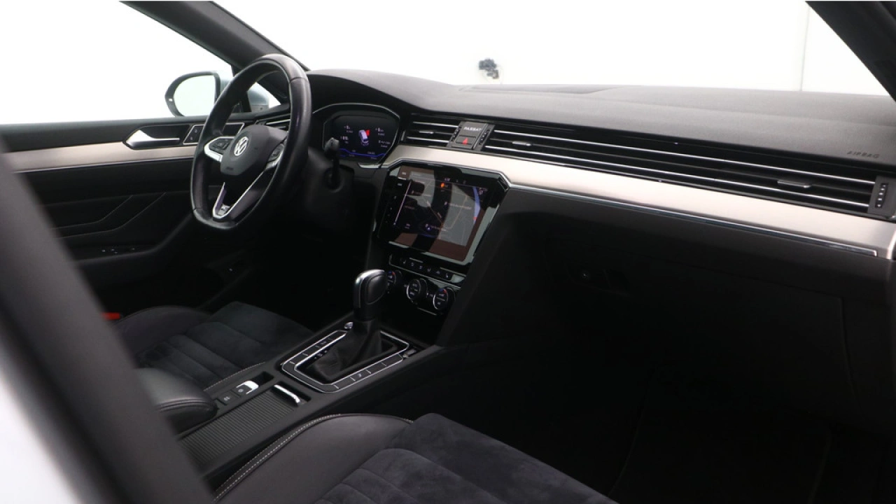Volkswagen Passat Variant 1.5 TSI 150pk DSG Elegance Business R