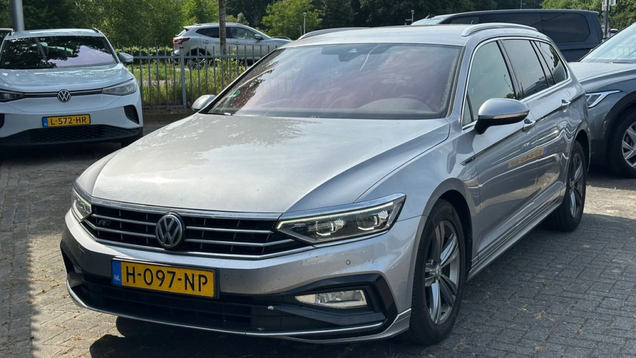 Volkswagen Passat Variant 1.5 TSI 150pk DSG Elegance Business R