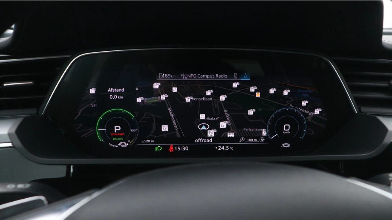 Audi e-tron e-tron 50 quattro Launch edition plus 71 kWh | Leder | Camera | B&O |