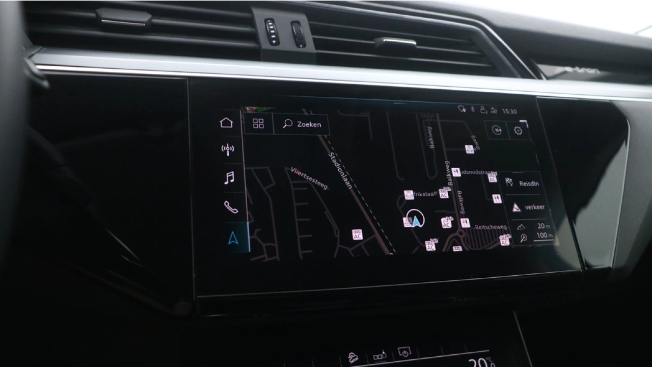 Audi e-tron e-tron 50 quattro Launch edition plus 71 kWh | Leder | Camera | B&O |
