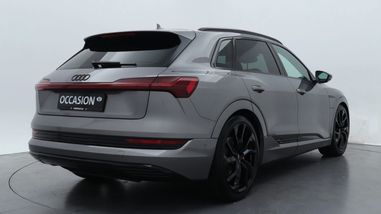 Audi e-tron e-tron 50 quattro Launch edition plus 71 kWh | Leder | Camera | B&O |