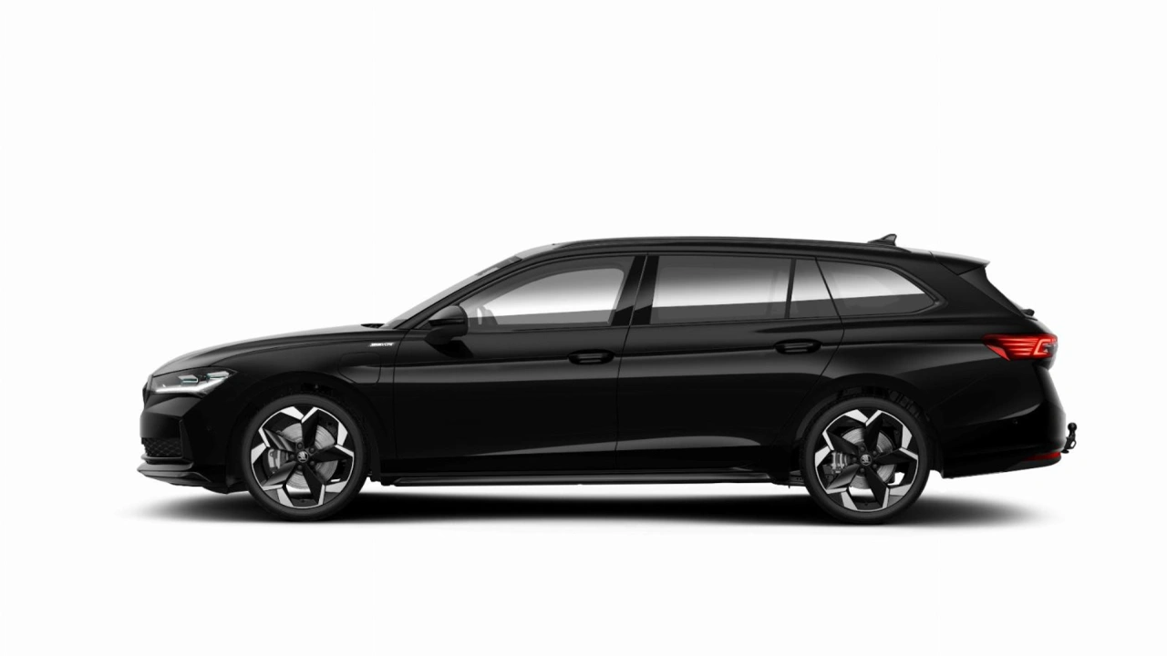 Škoda Superb Combi Sportline Business