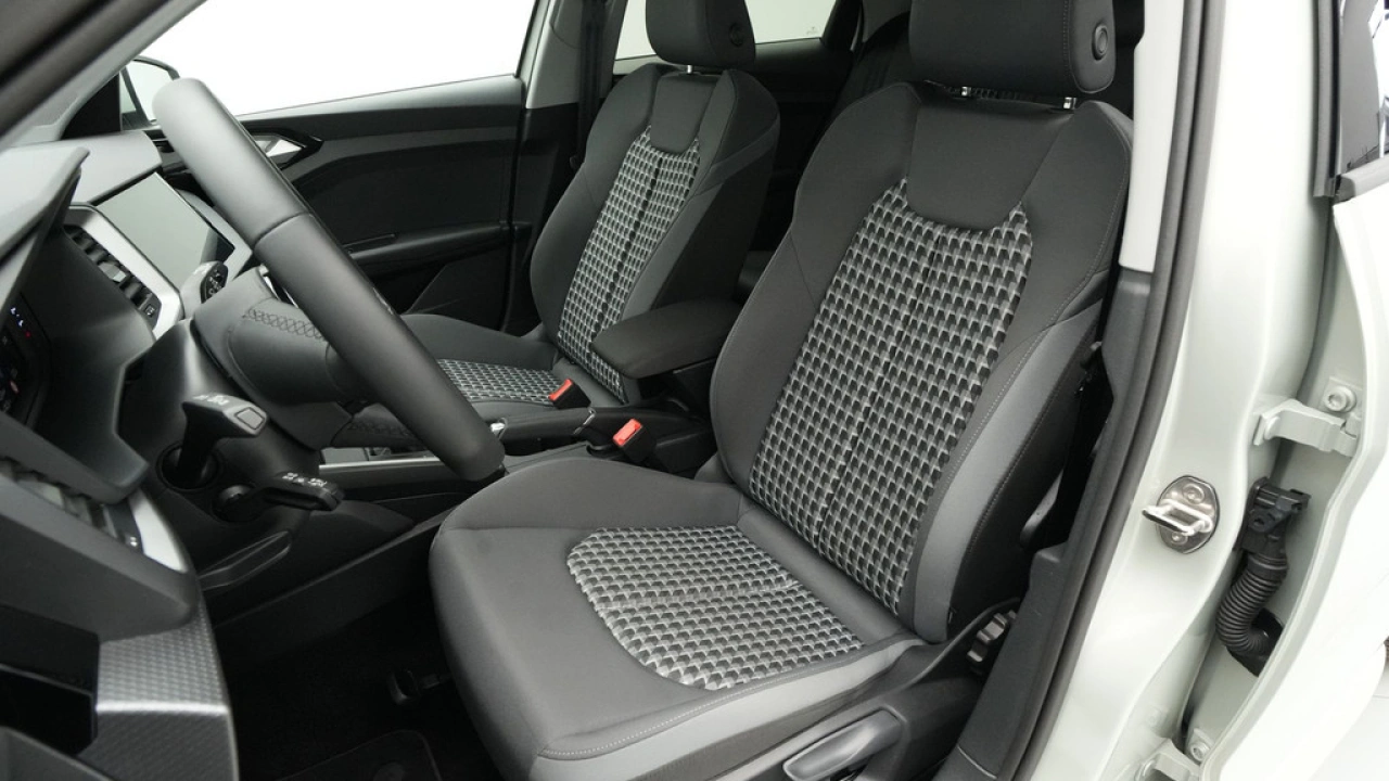 Audi A1 Sportback 25 TFSI 95 pk s-tronic S line edition