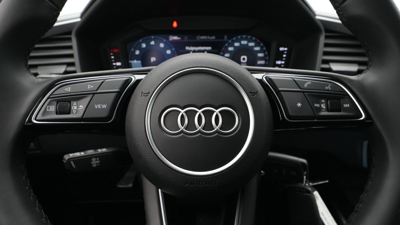 Audi A1 Sportback 25 TFSI 95 pk s-tronic S line edition