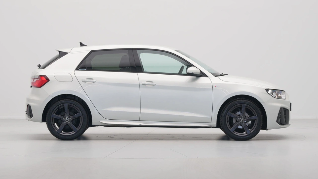 Audi A1 Sportback 25 TFSI 95 pk s-tronic S line edition
