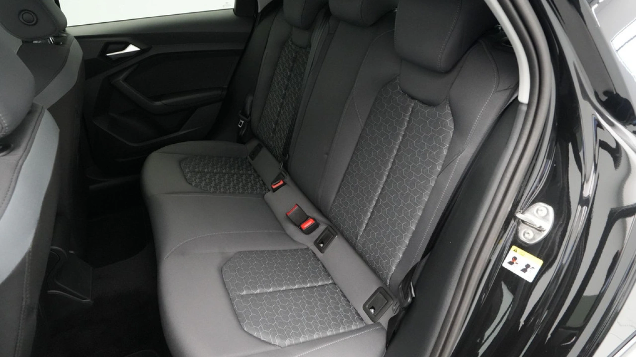 Audi A1 allstreet 30 TFSI 116 pk S-Tronic Advanced edition