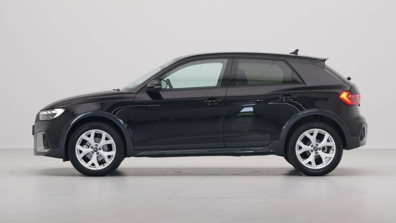 Audi A1 allstreet 30 TFSI 116 pk S-Tronic Advanced edition
