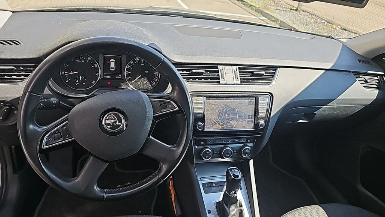 Škoda Octavia Combi 1.4 TSI 140pk Automaat Elegance Businessline