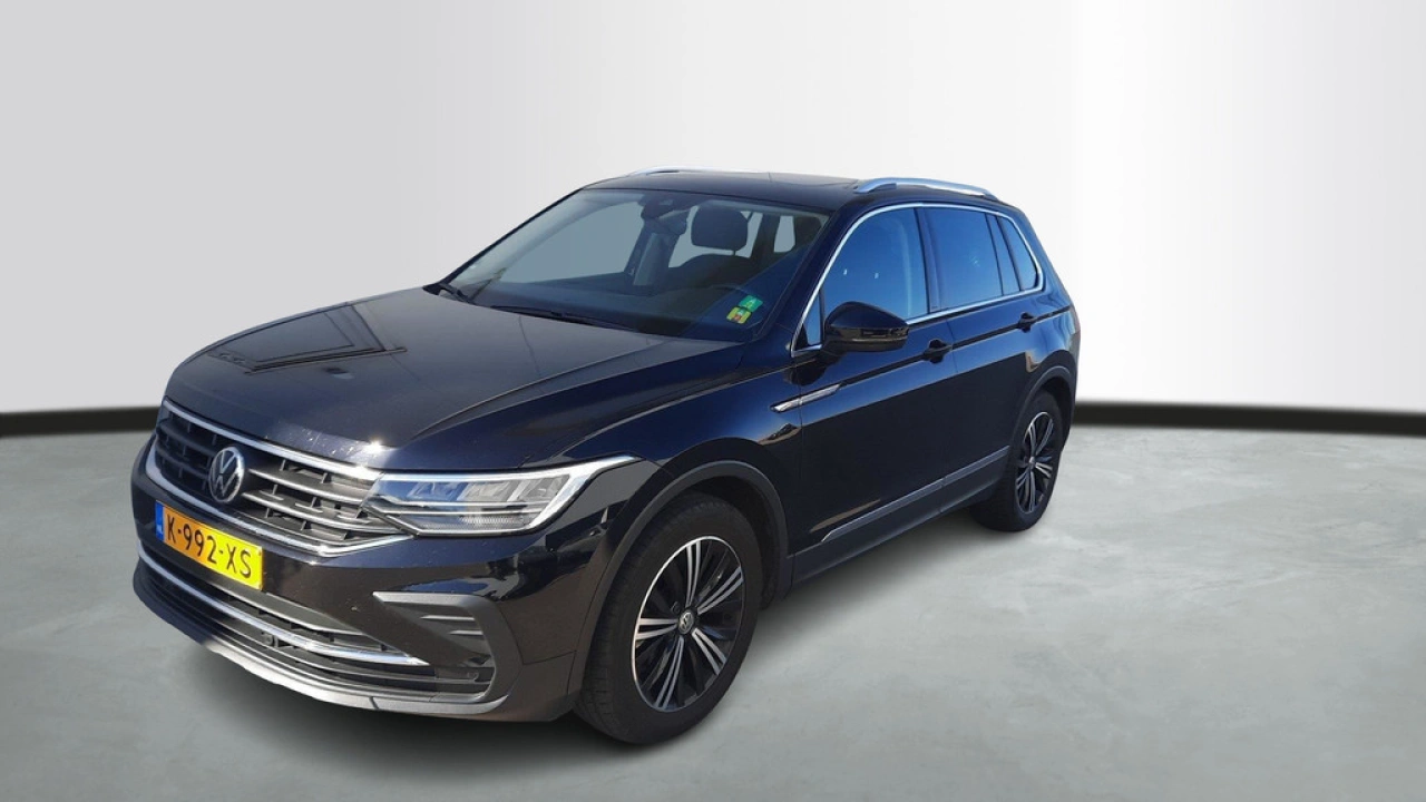 Volkswagen Tiguan 1.5 TSI Life Business | Panoramadak | 18