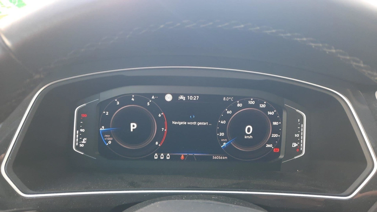 Volkswagen Tiguan 1.5 TSI Life Business | Panoramadak | 18