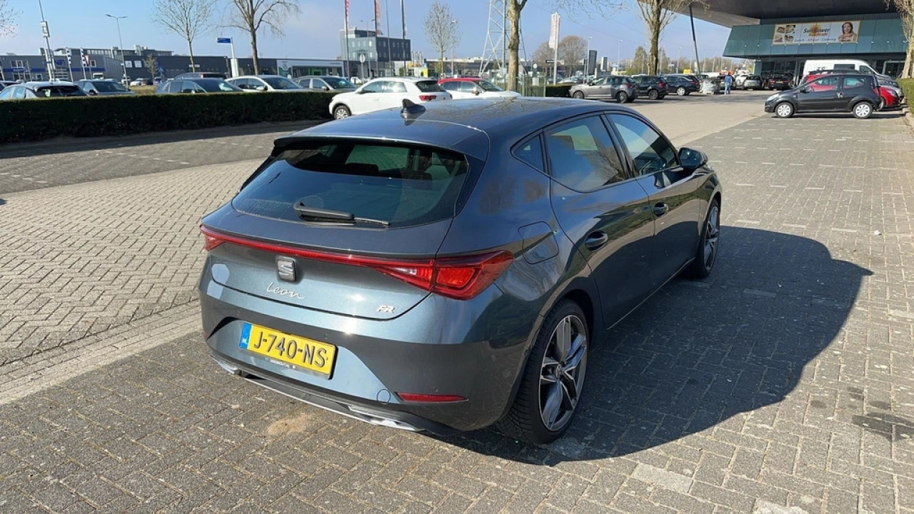 SEAT Leon 1.5 TSI 150pk FR Launch Edition DSG