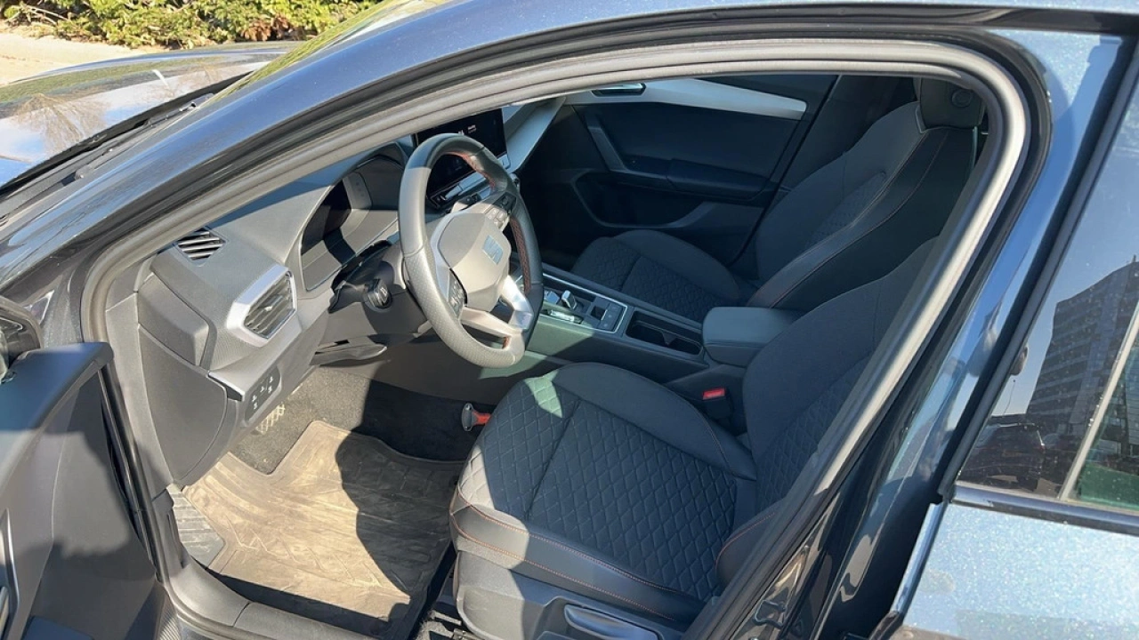 SEAT Leon 1.5 TSI 150pk FR Launch Edition DSG