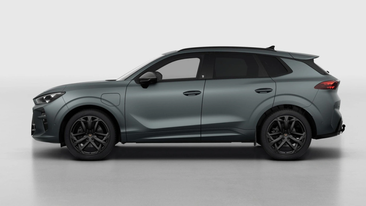 CUPRA Terramar 1.5 TSI e-Hybrid 272 6DSG VZ America's CUP