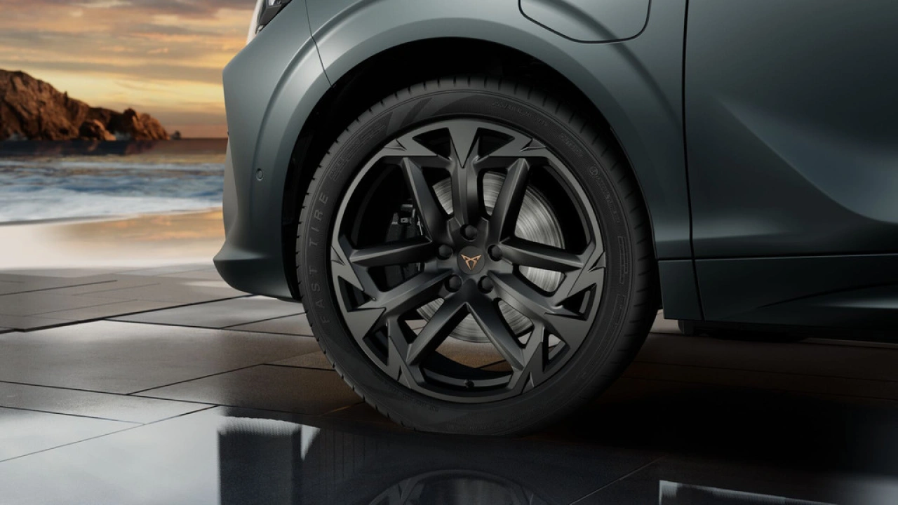 CUPRA Terramar 1.5 TSI e-Hybrid 272 6DSG VZ America's CUP