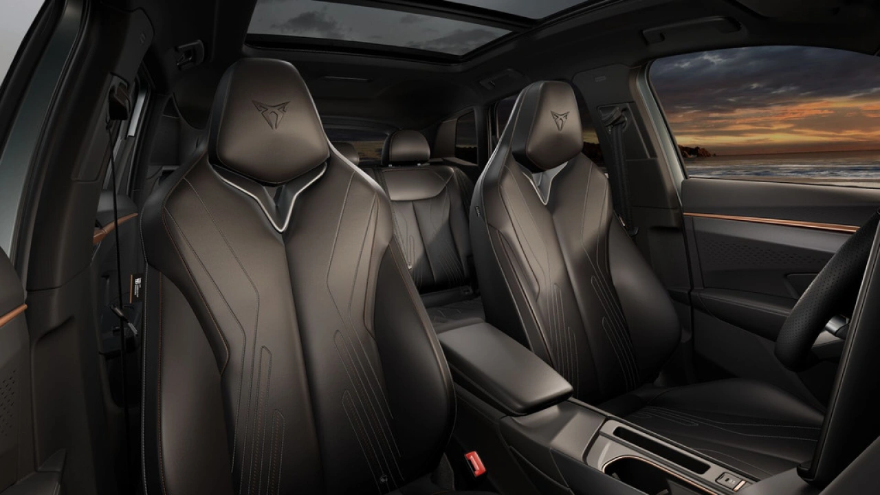 CUPRA Terramar 1.5 TSI e-Hybrid 272 6DSG VZ America's CUP