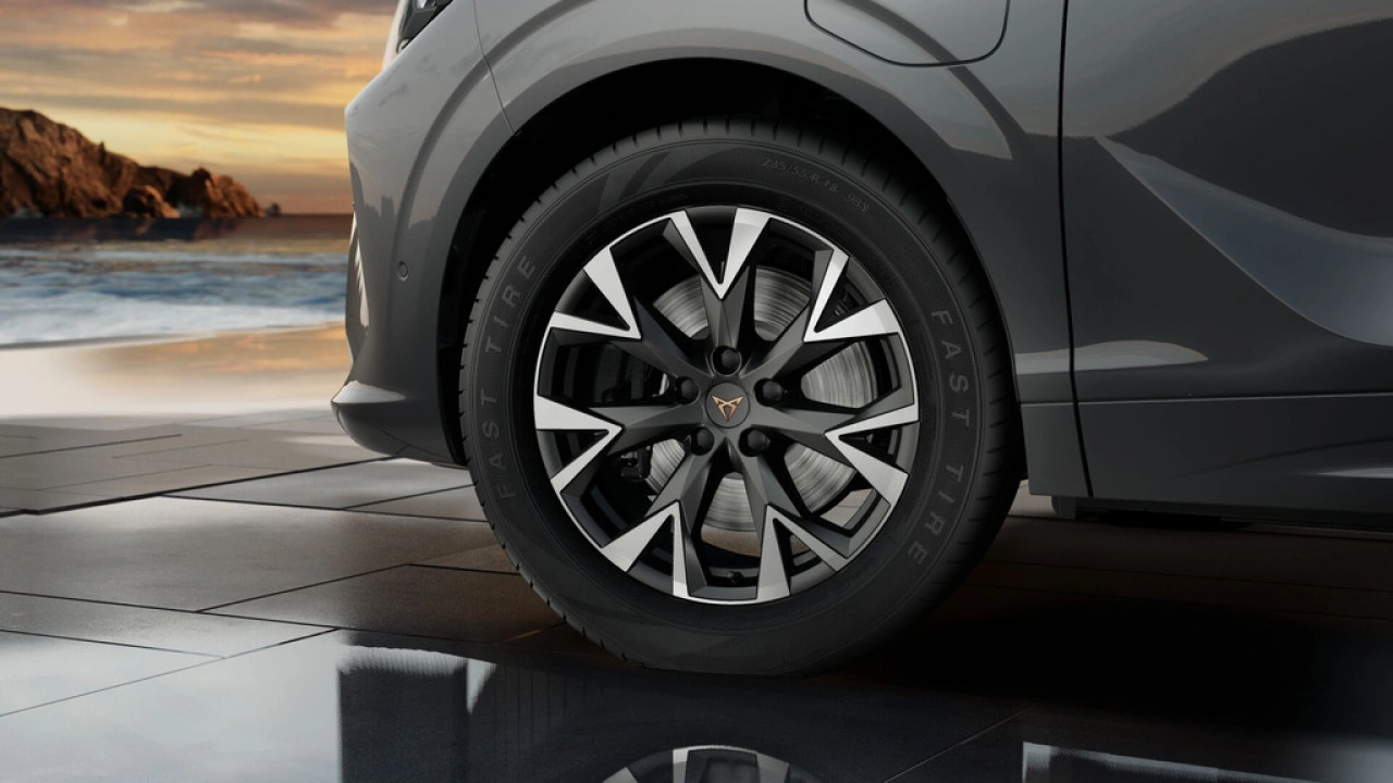 CUPRA Terramar 1.5 TSI e-Hybrid 204 6DSG Business